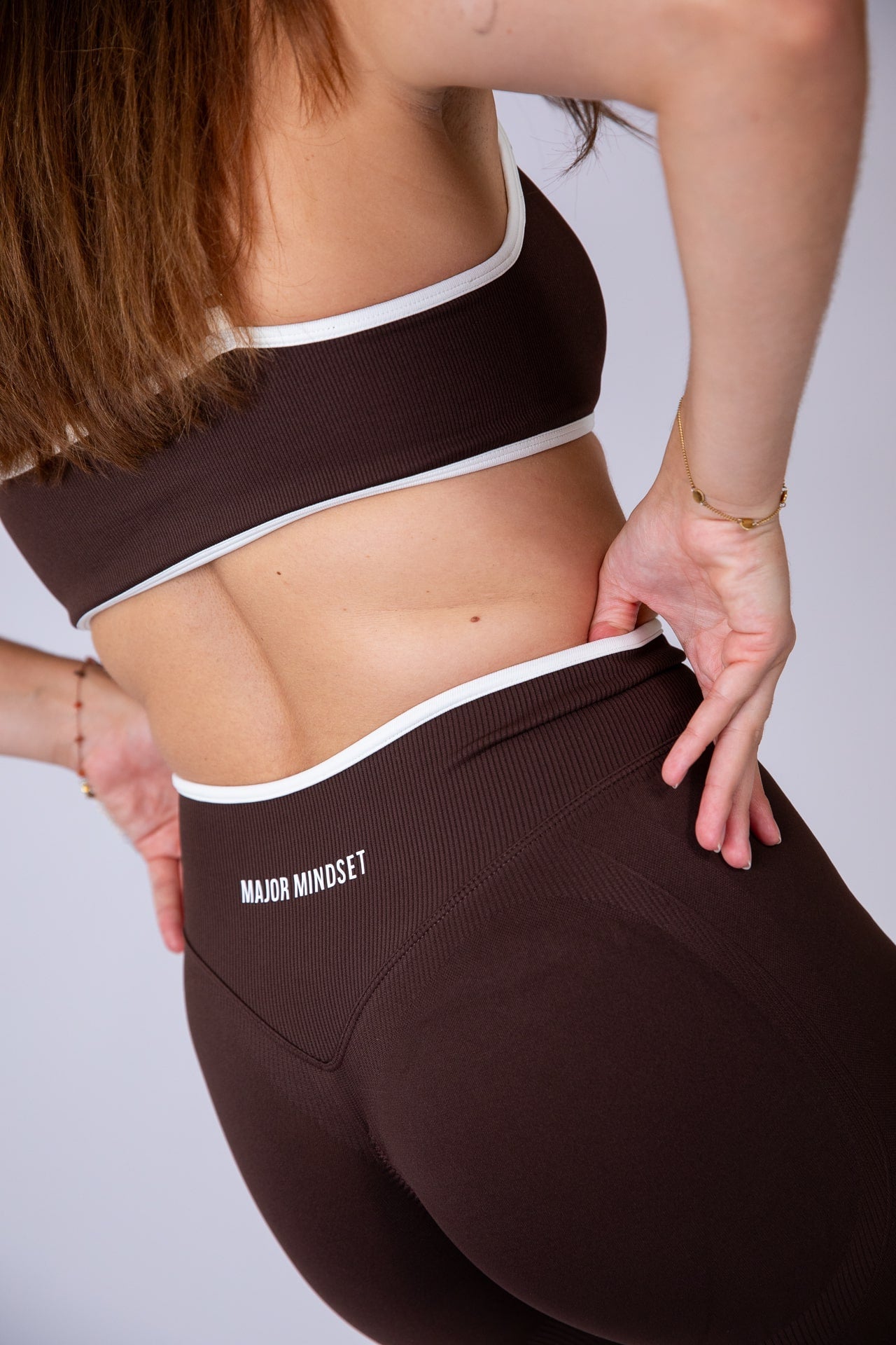 Major Mindset Heritage Set braun, Sport-BH und Shorts, Rückseite, Close-up Shorts