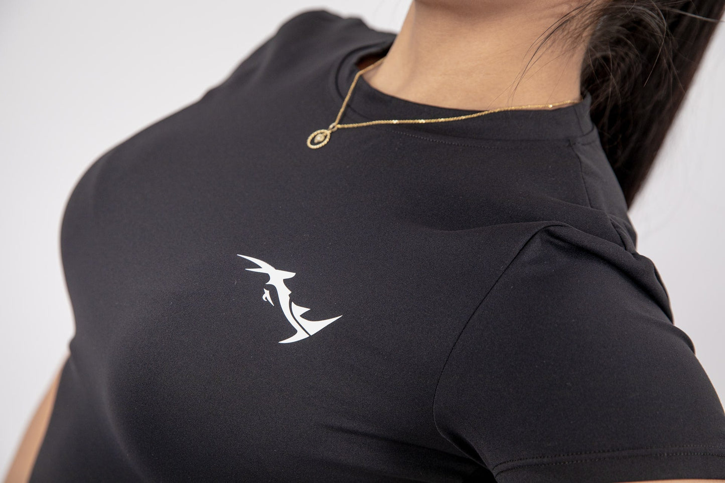 Major Mindset Funktionsshirt Damen in Schwarz Close-up Logo