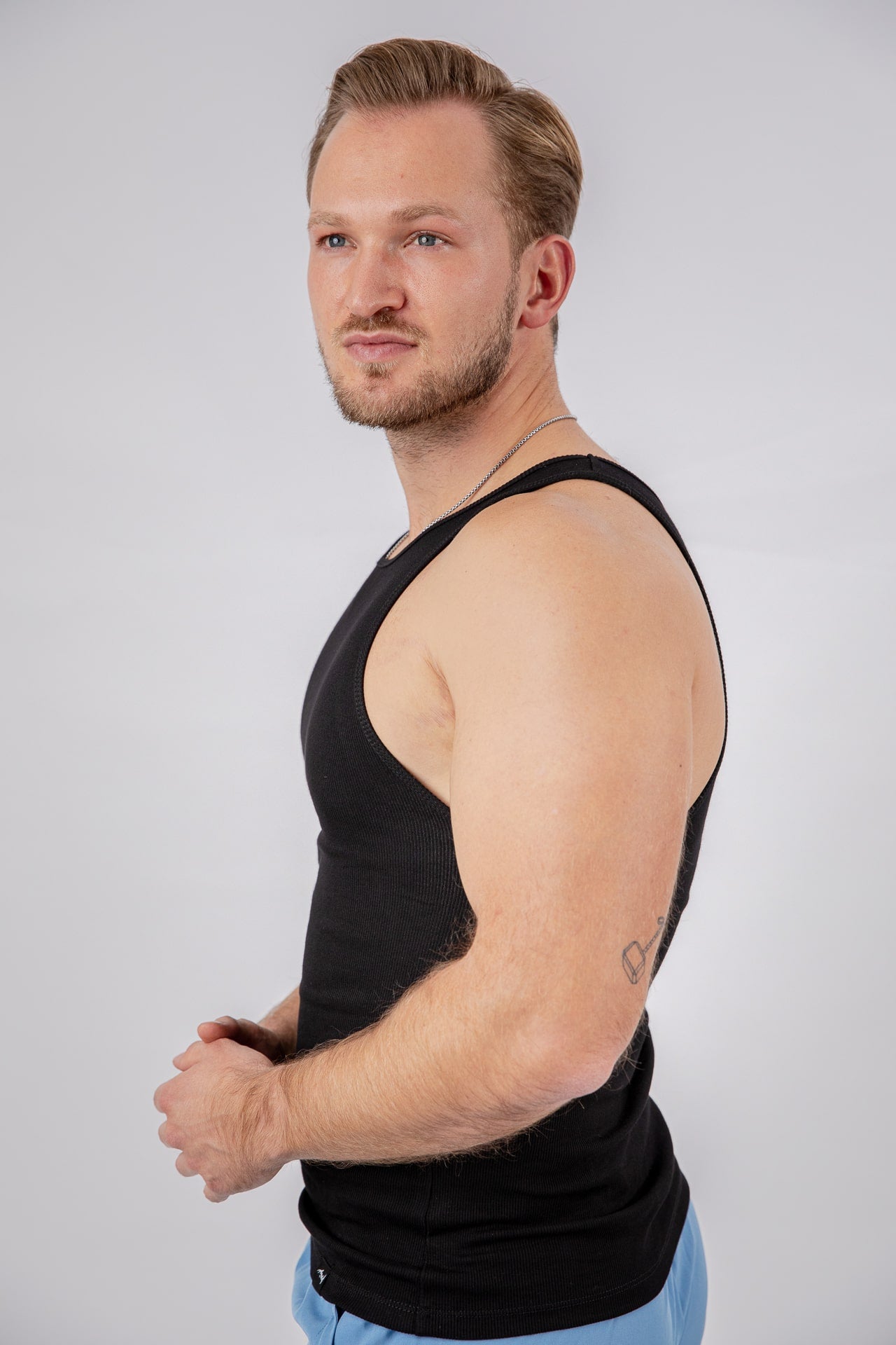 Major Mindset Ribbed Tank Top schwarz von der Seite